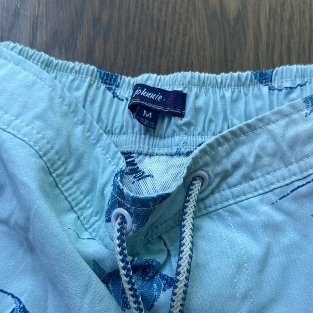 Johnnie-O Hatton Lined Elastic Waist Swim, Board Shorts. Fish Print, Size M